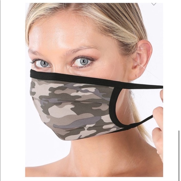 💥 Camo Tank with Matching Face Mask - Picture 3 of 4